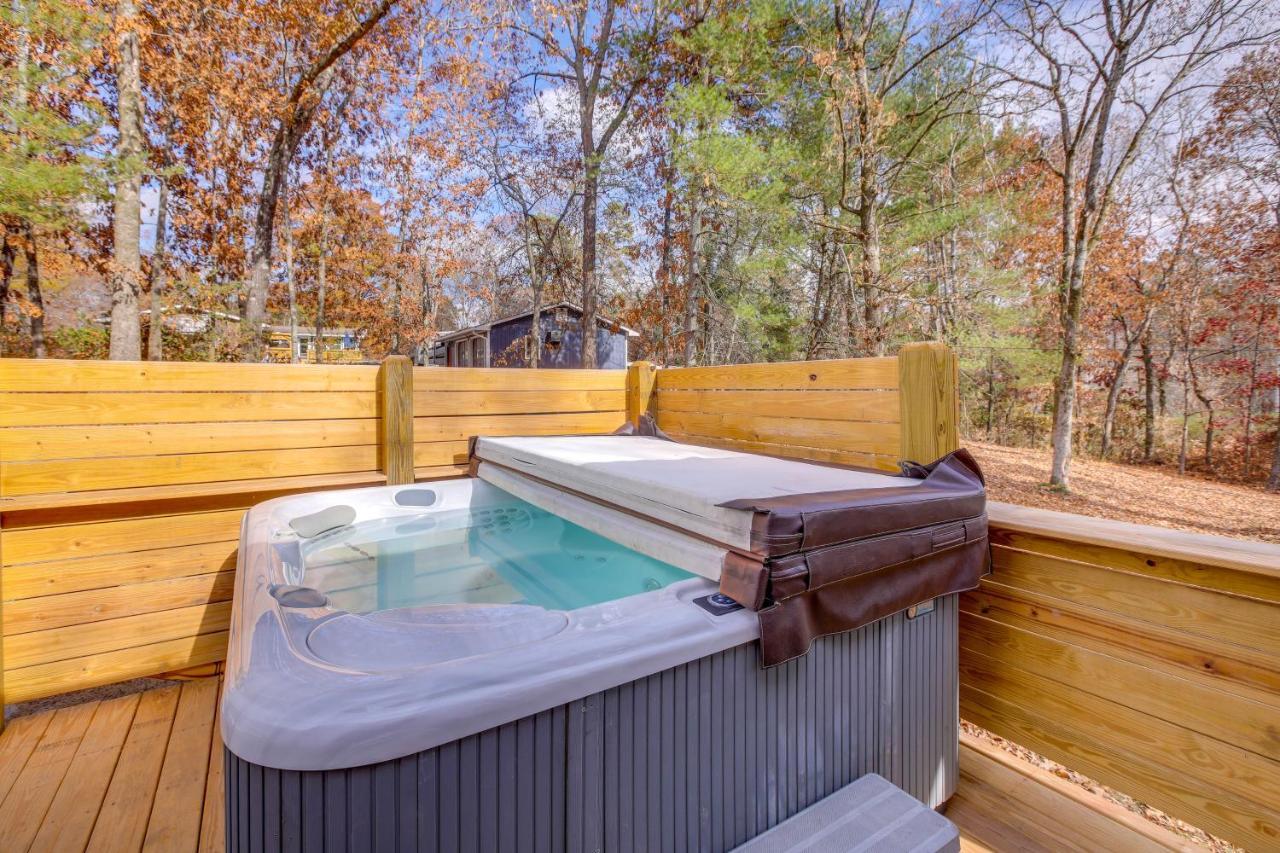 Pet-Friendly Chattanooga Cabin With Hot Tub And Kayaks 외부 사진