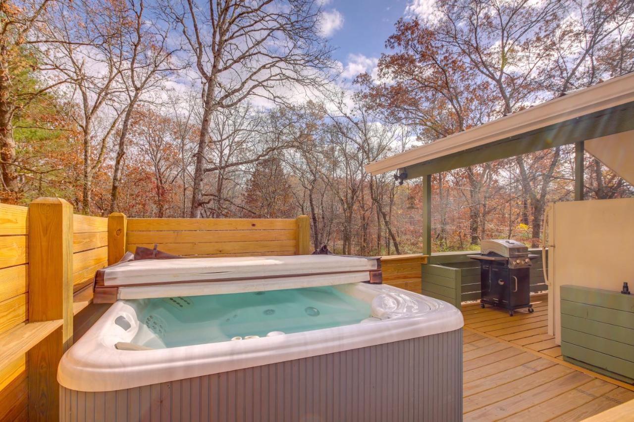 Pet-Friendly Chattanooga Cabin With Hot Tub And Kayaks 외부 사진